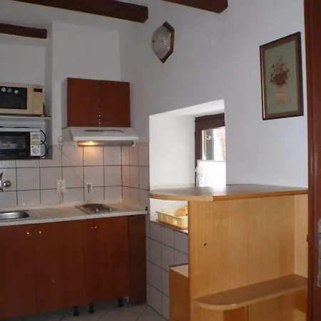 Family Hill Apartman